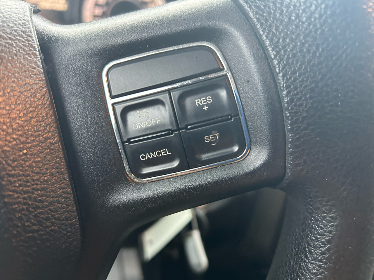 RAM 2500 Tradesman Crew Cab SWB 4WD 2013