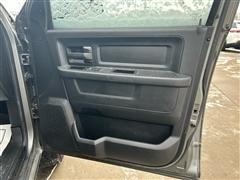 2013 Chrysler Town & Country 