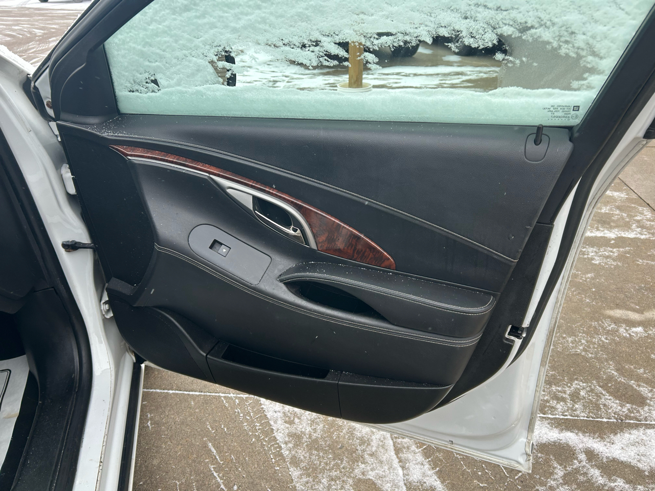 Buick LaCrosse CXL FWD 2011