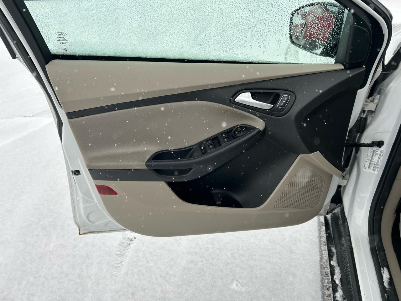 Ford Focus SE Hatch 2015