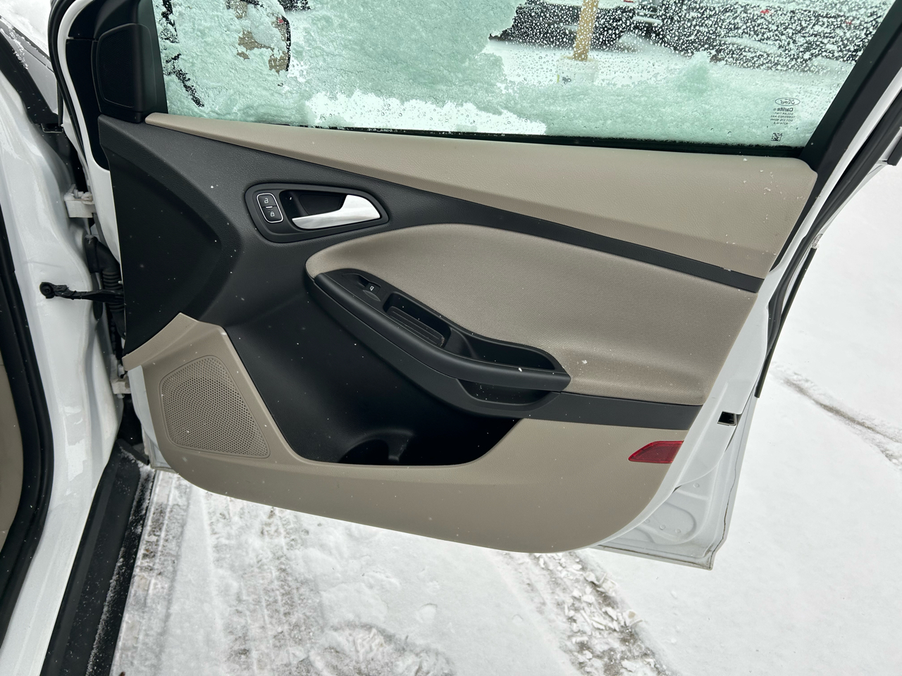 Ford Focus SE Hatch 2015