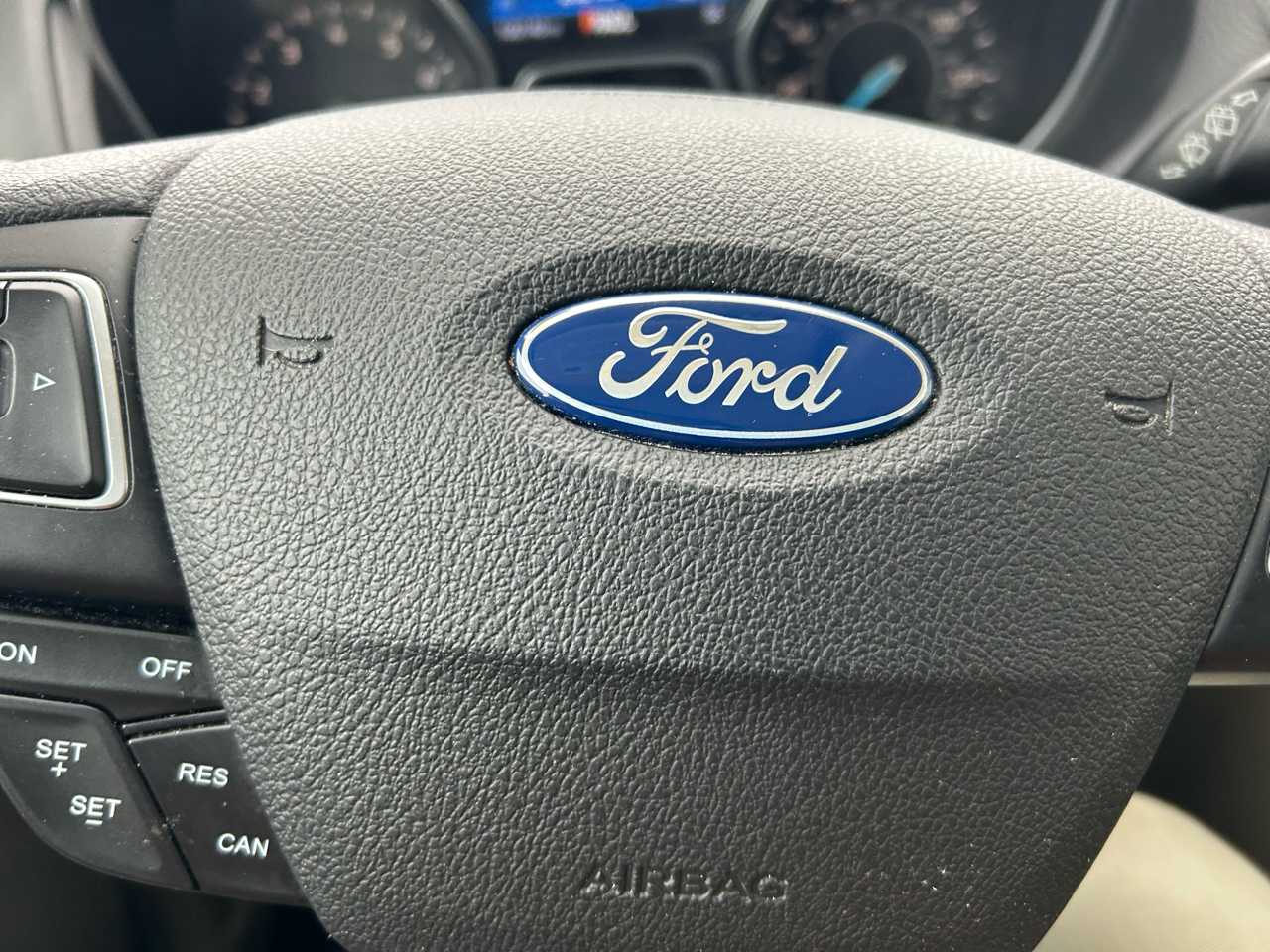 Ford Focus SE Hatch 2015