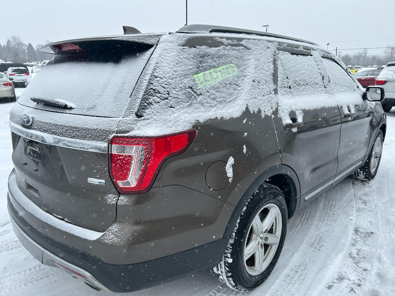 Ford Explorer XLT 4WD 2016