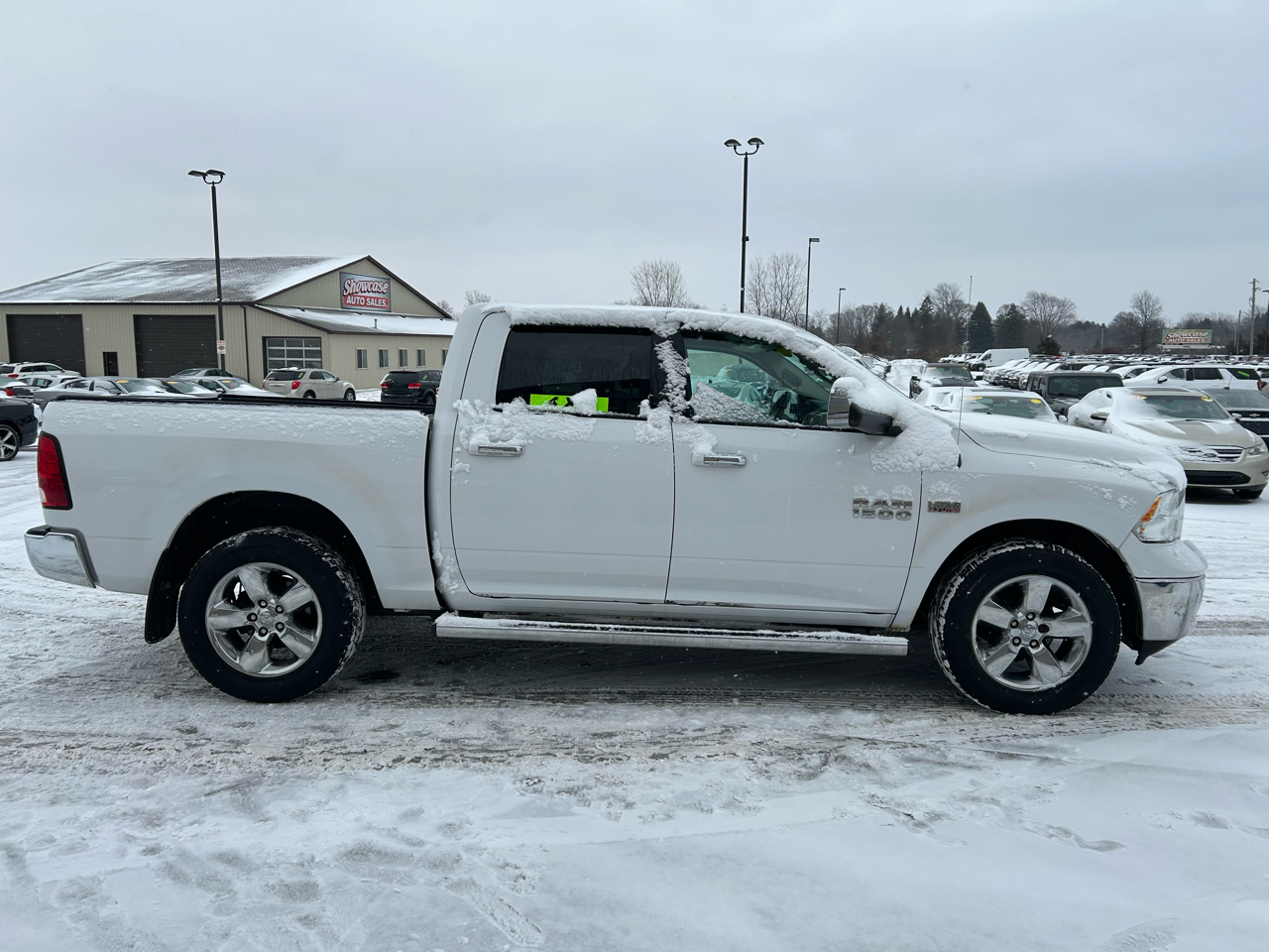 RAM 1500 SLT Crew Cab SWB 4WD 2014
