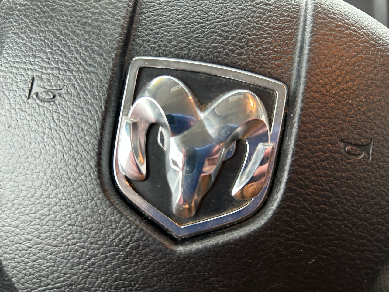 RAM 1500 SLT Crew Cab SWB 4WD 2014