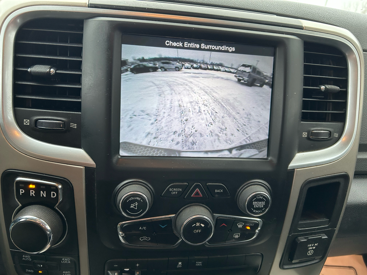 RAM 1500 SLT Crew Cab SWB 4WD 2014