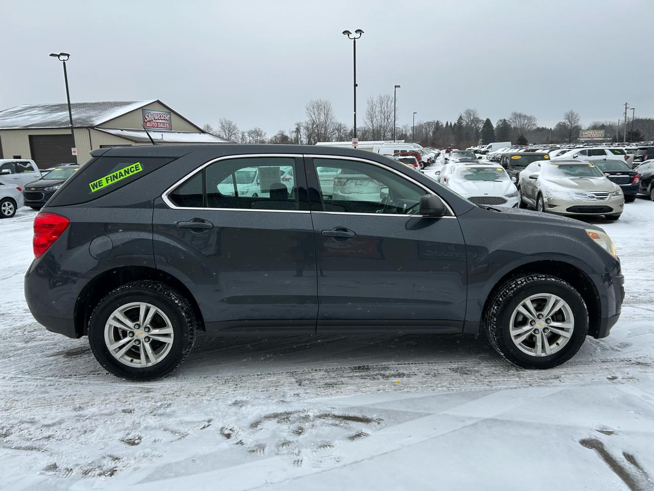 Chevrolet Equinox LS 2WD 2011