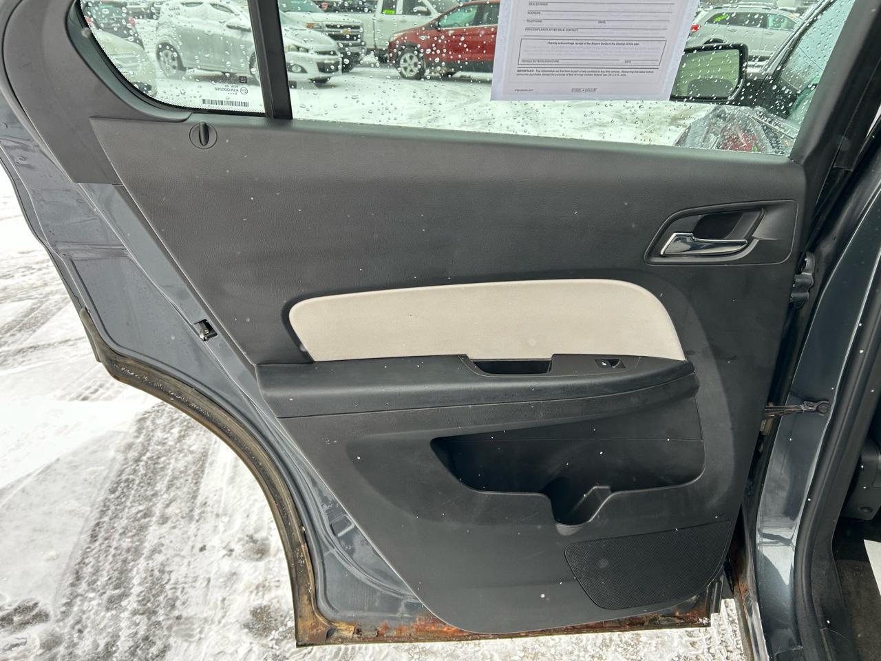 Chevrolet Equinox LS 2WD 2011