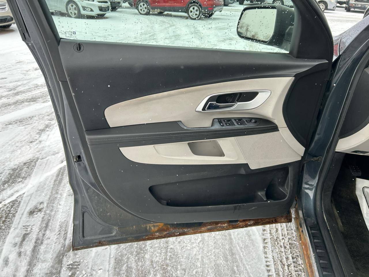 Chevrolet Equinox LS 2WD 2011