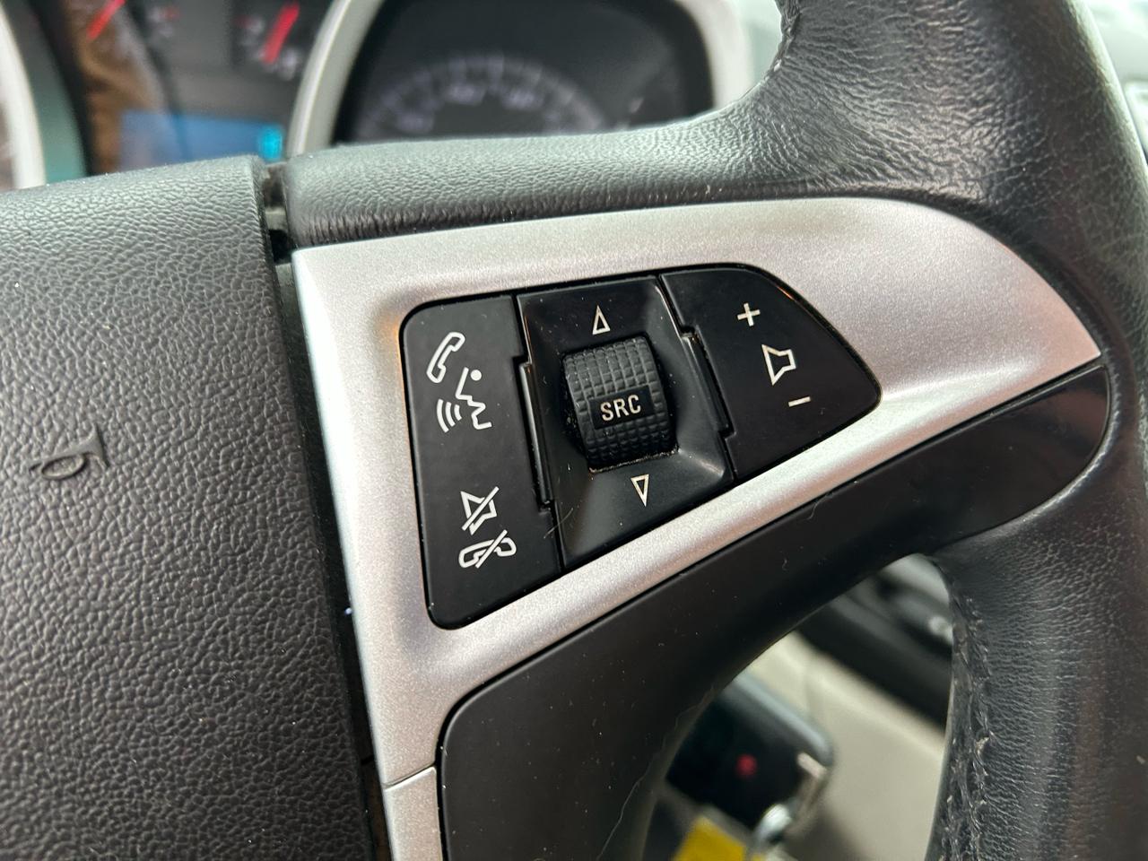 Chevrolet Equinox LS 2WD 2011