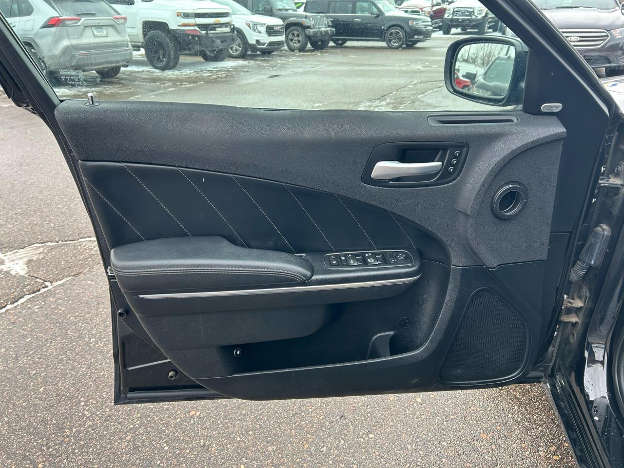 Dodge Charger SXT 2017