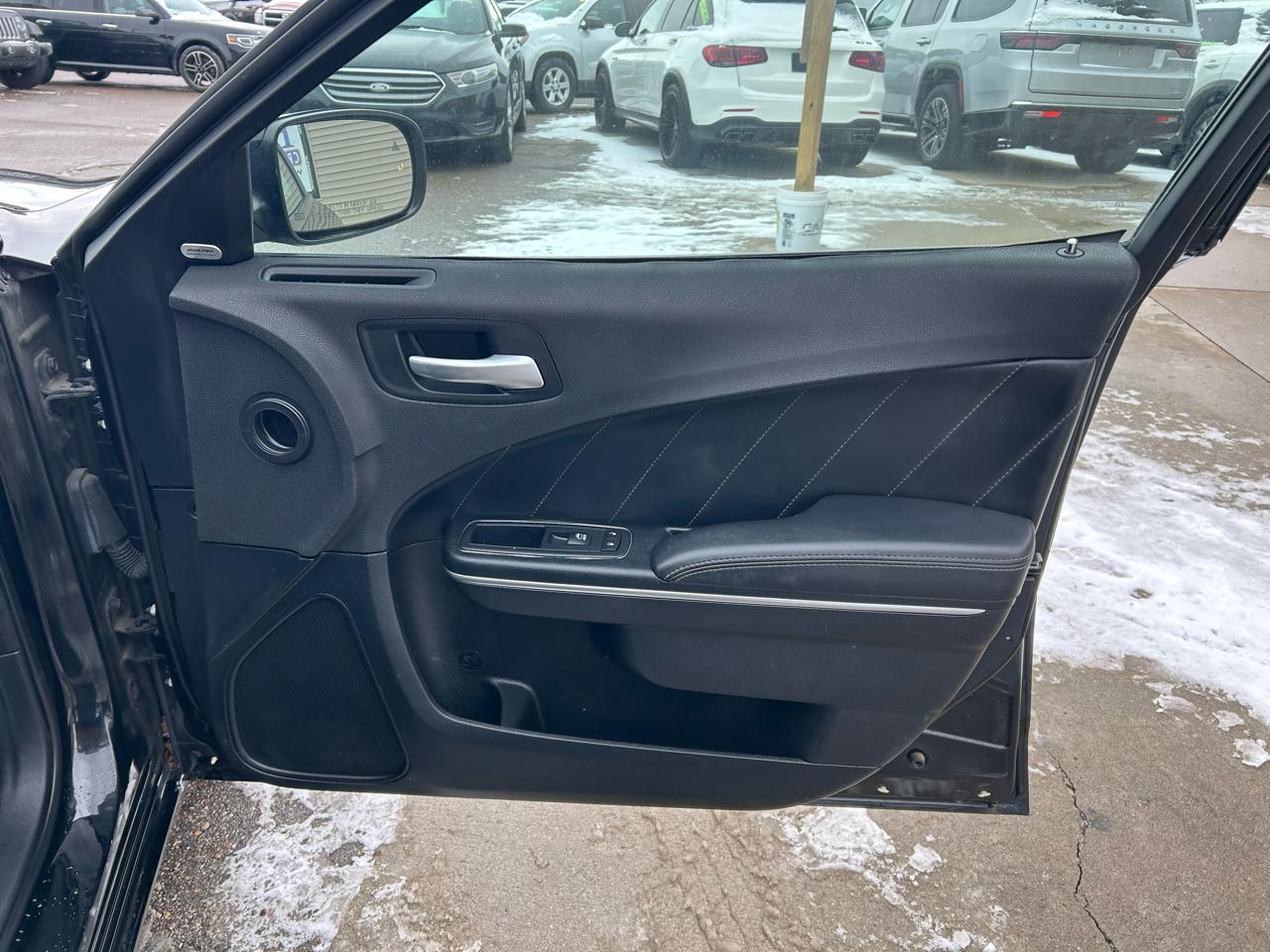 Dodge Charger SXT 2017