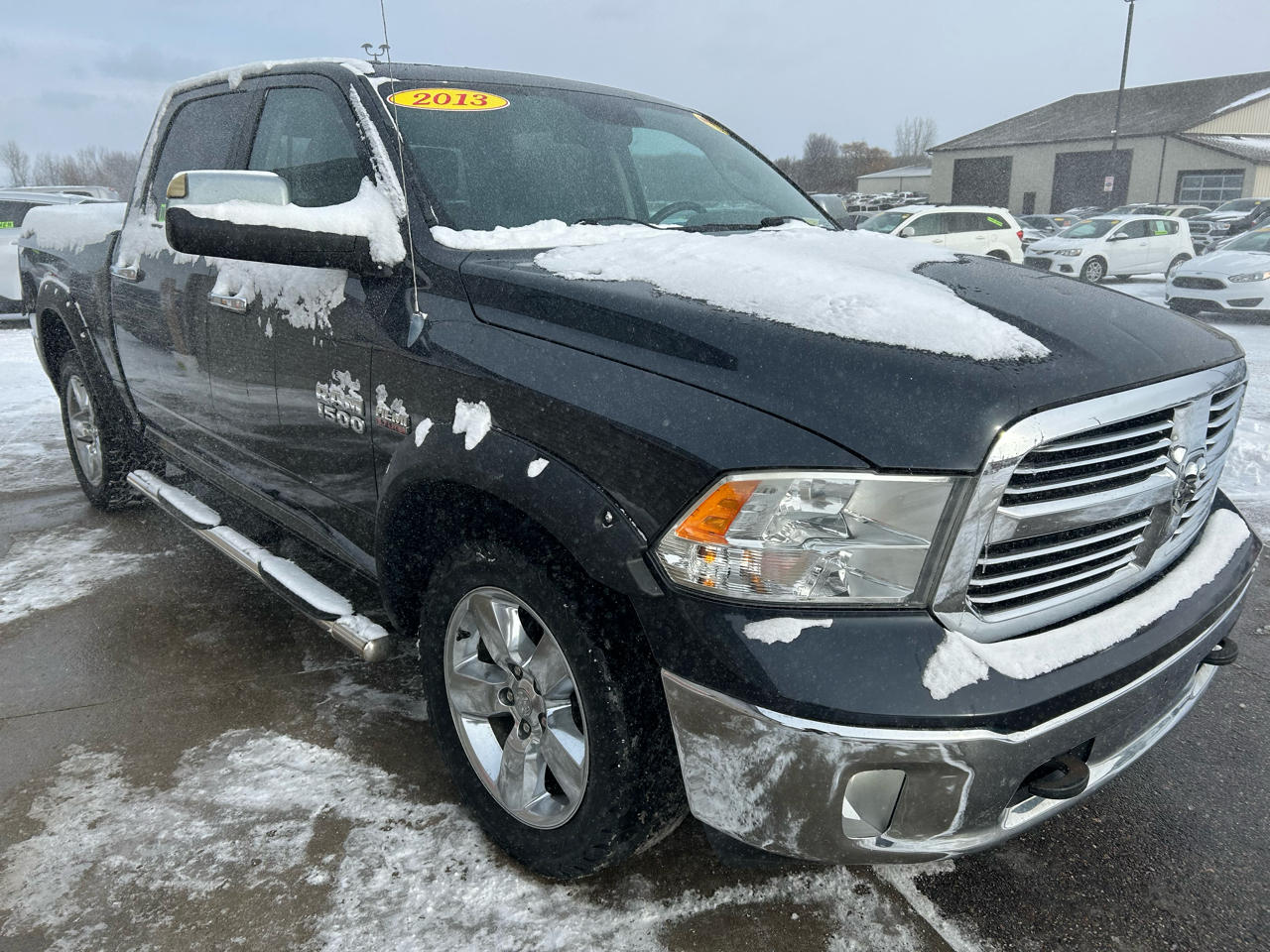 RAM 1500 SLT Crew Cab SWB 4WD 2013