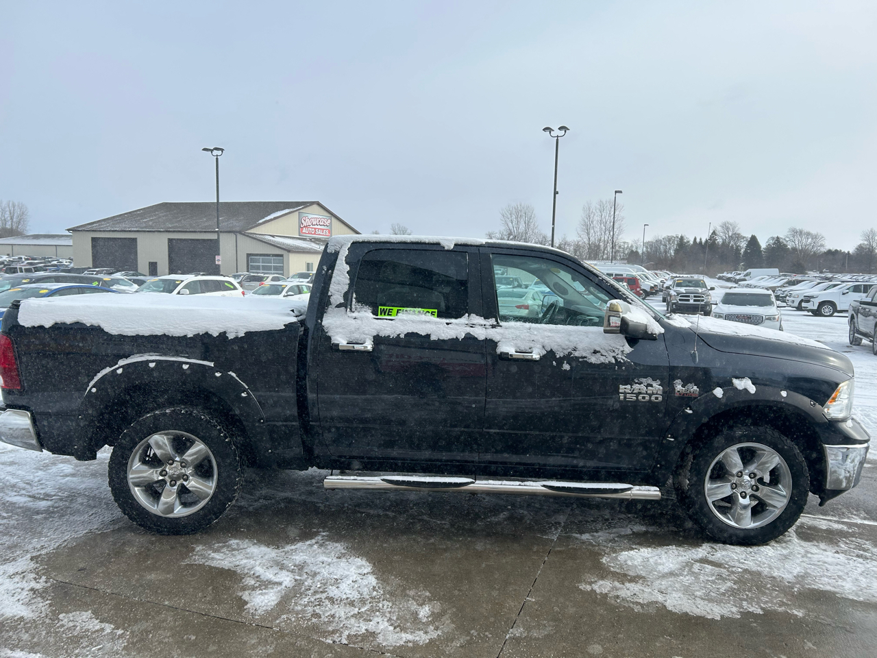 RAM 1500 SLT Crew Cab SWB 4WD 2013