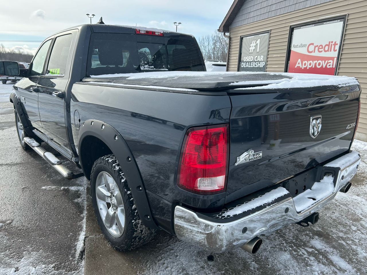 RAM 1500 SLT Crew Cab SWB 4WD 2013