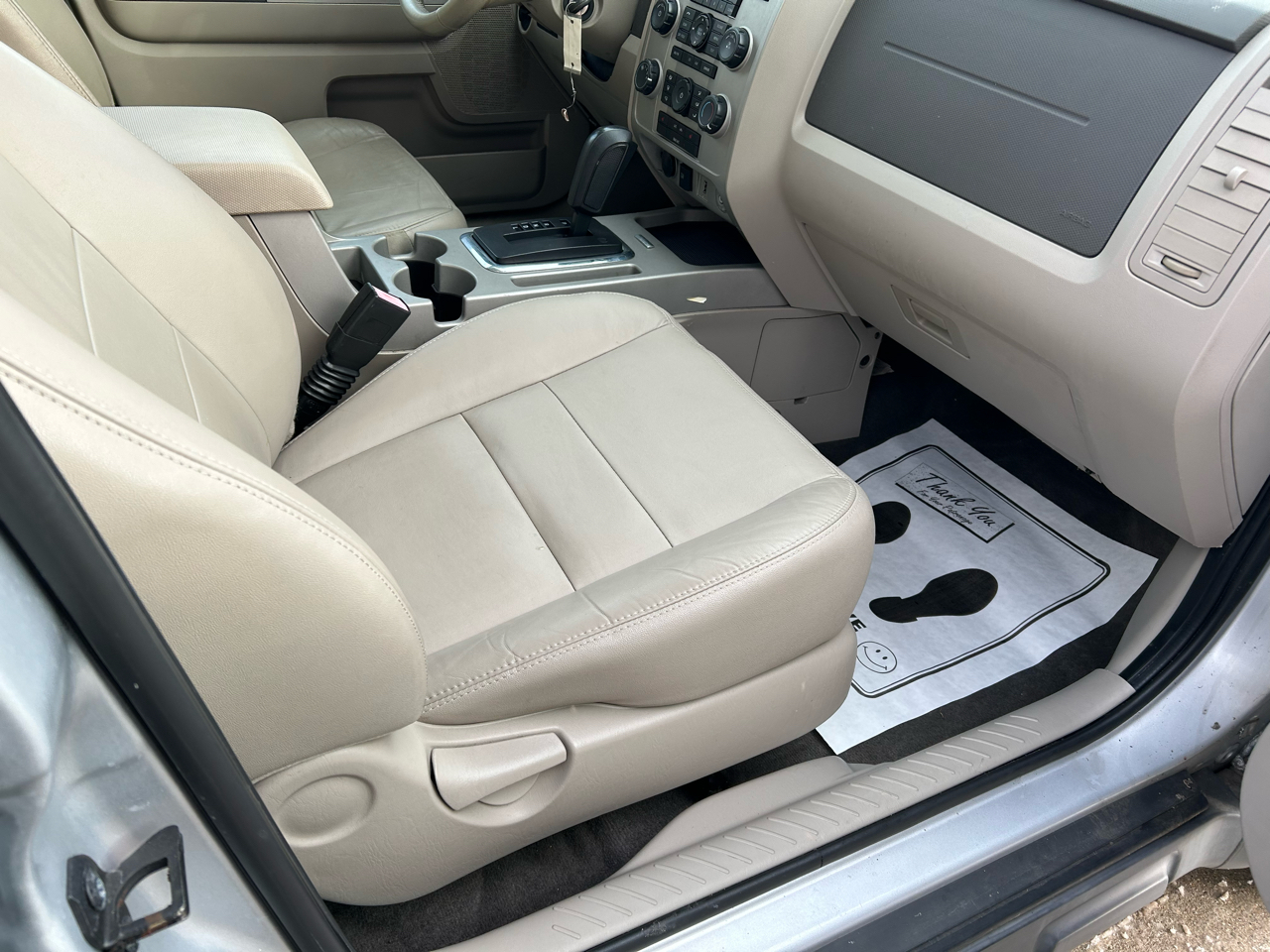 Ford Escape XLT FWD 2011