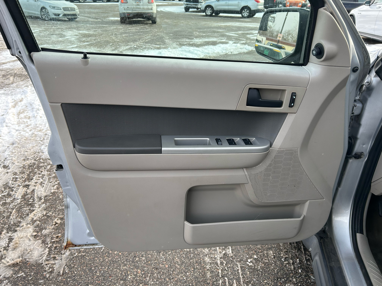 Ford Escape XLT FWD 2011