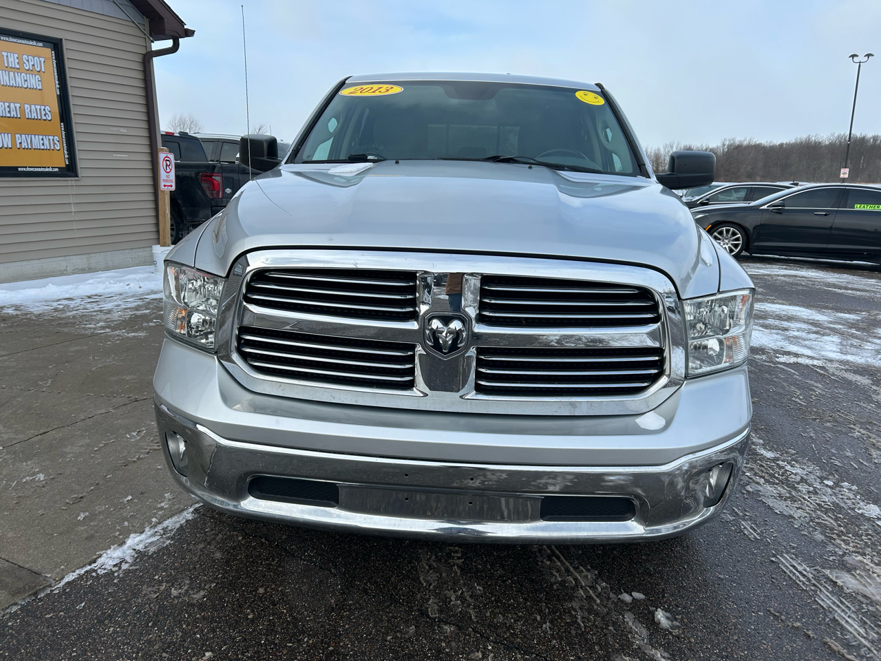 RAM 1500 SLT Crew Cab SWB 4WD 2013