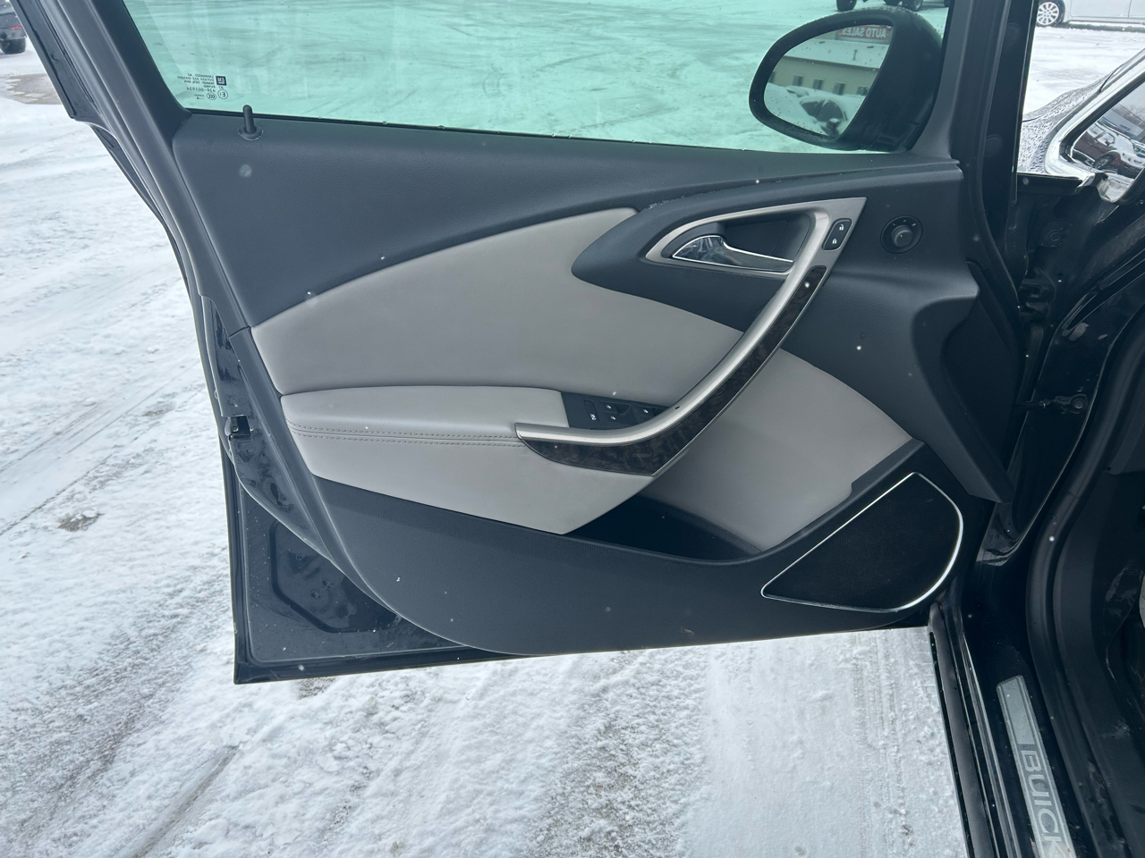 Buick Verano Base 2014