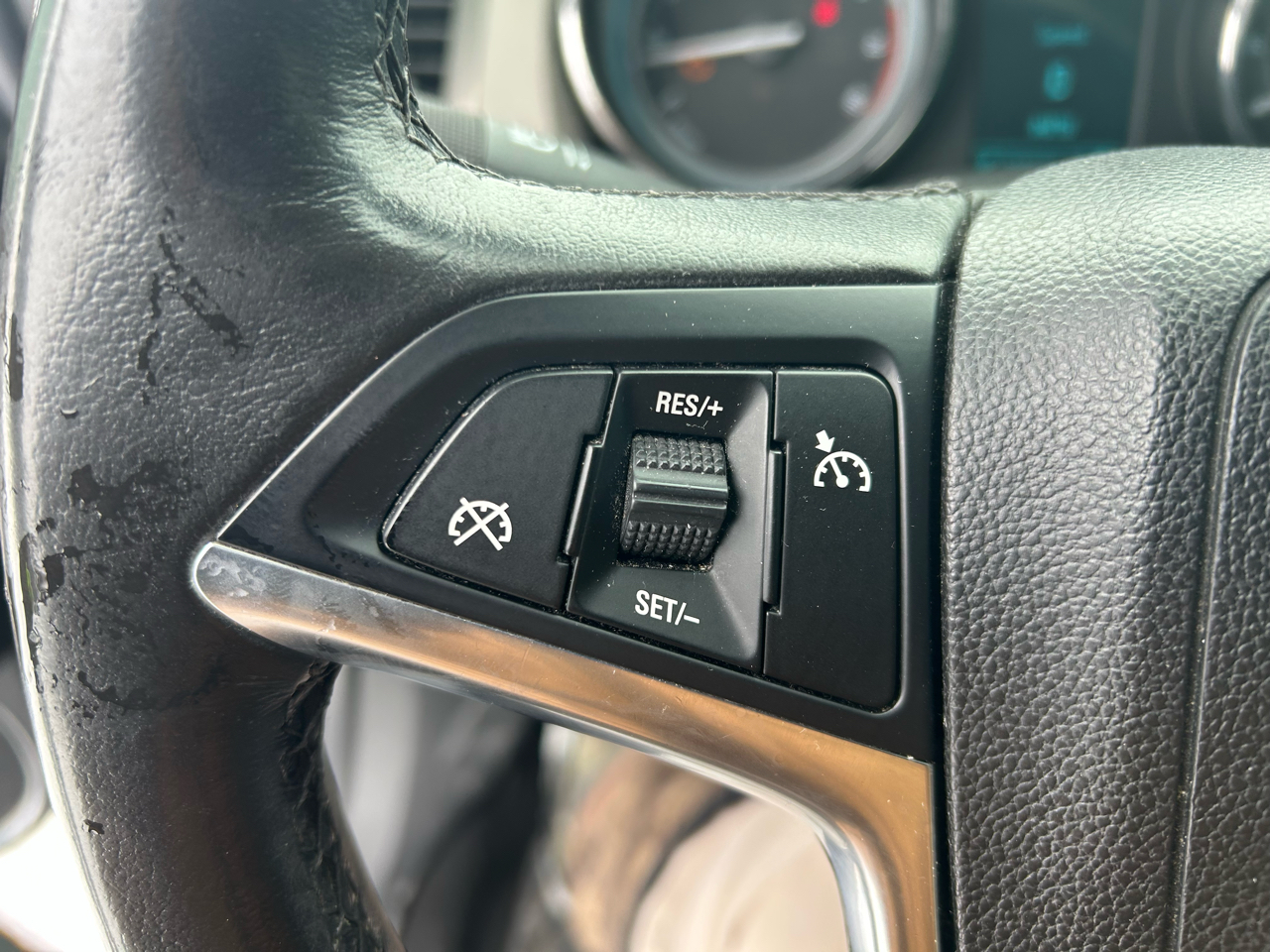 Buick Verano Base 2014