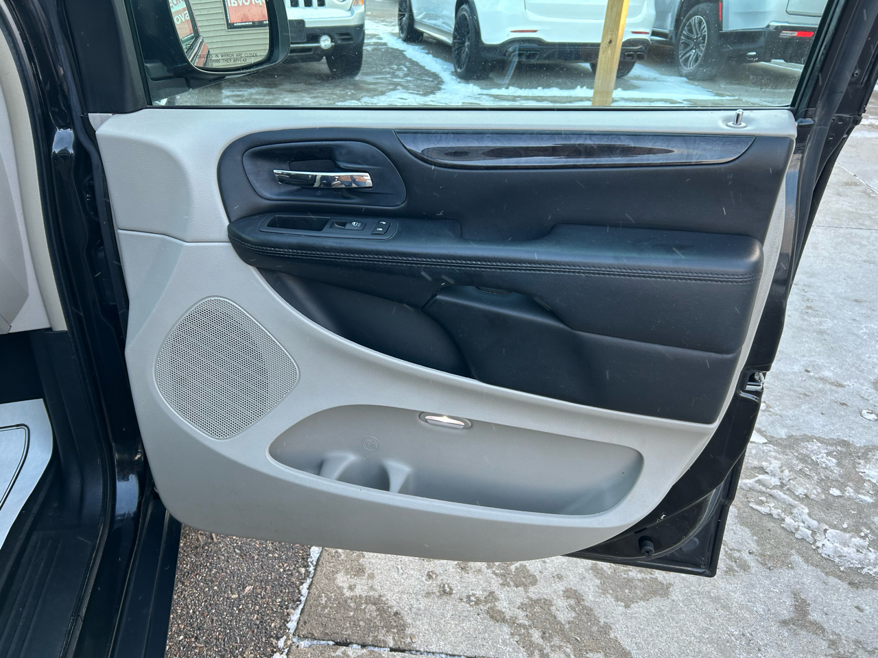 Dodge Grand Caravan Crew 2016