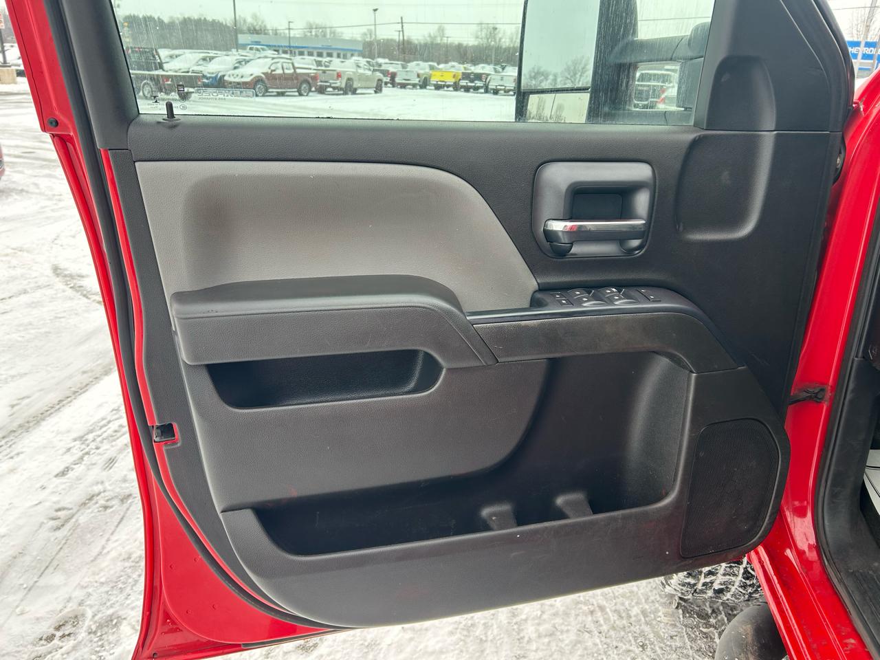 Chevrolet Silverado 3500HD Work Truck Crew Cab 4WD 2017