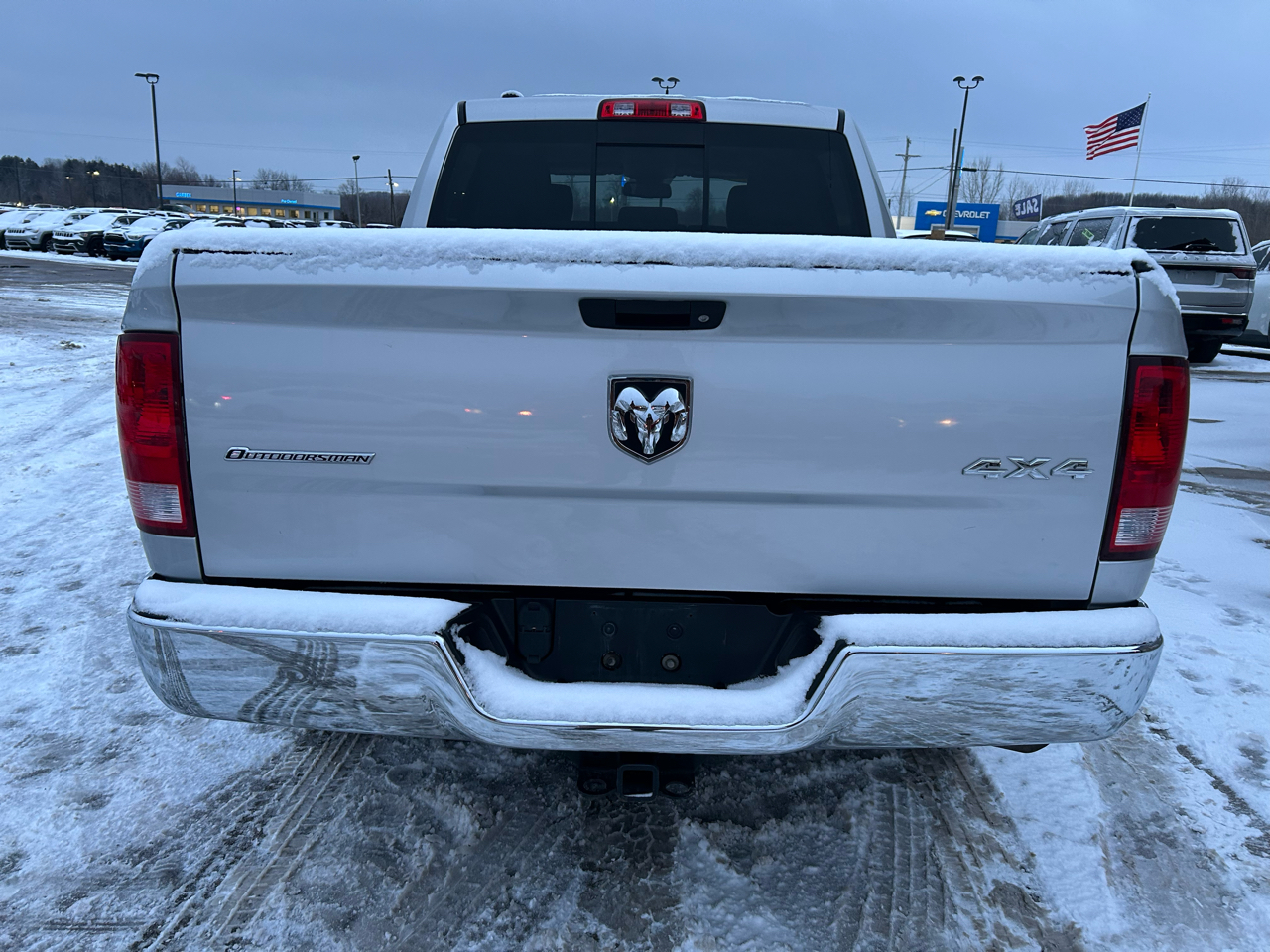 RAM 1500 SLT Crew Cab SWB 4WD 2016