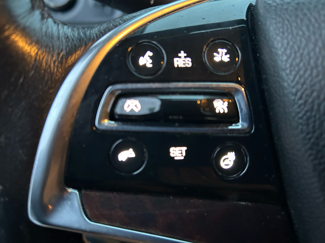 Cadillac SRX AWD Performance Collection 2013