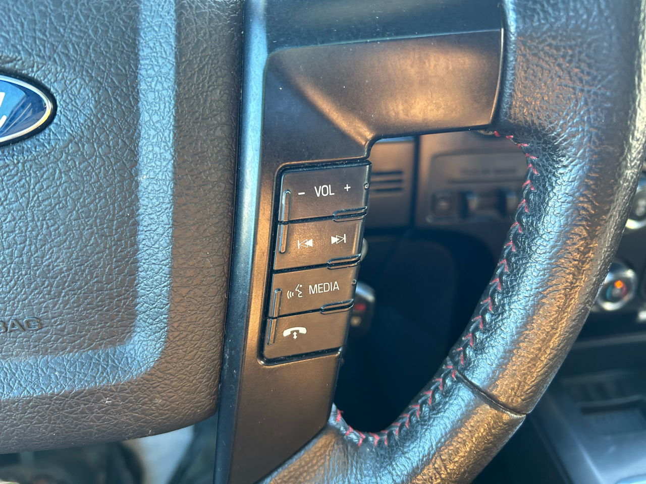 Ford F-150 Platinum SuperCrew 6.5-ft. Bed 4WD 2014