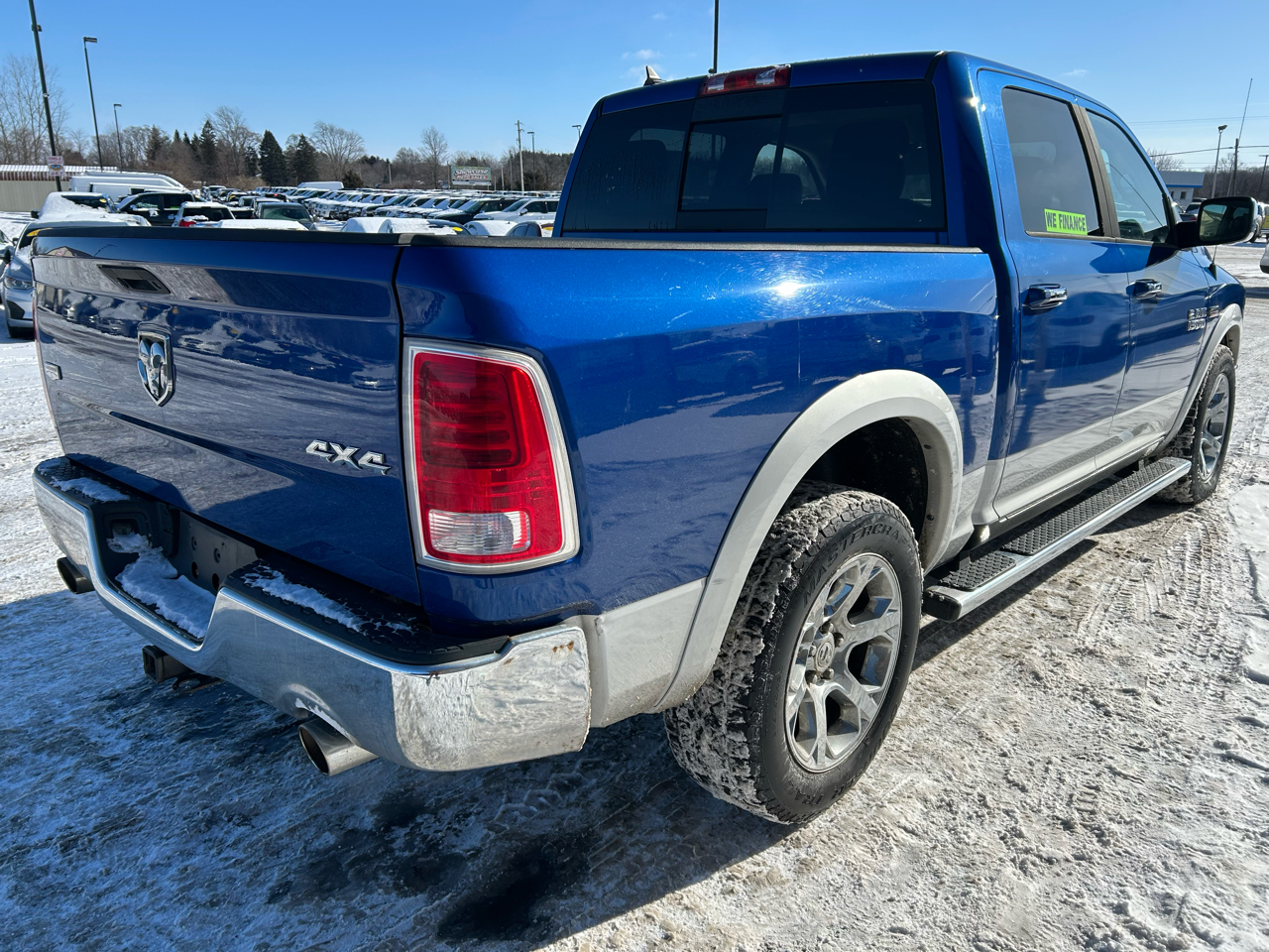 RAM 1500 Laramie Crew Cab SWB 4WD 2015
