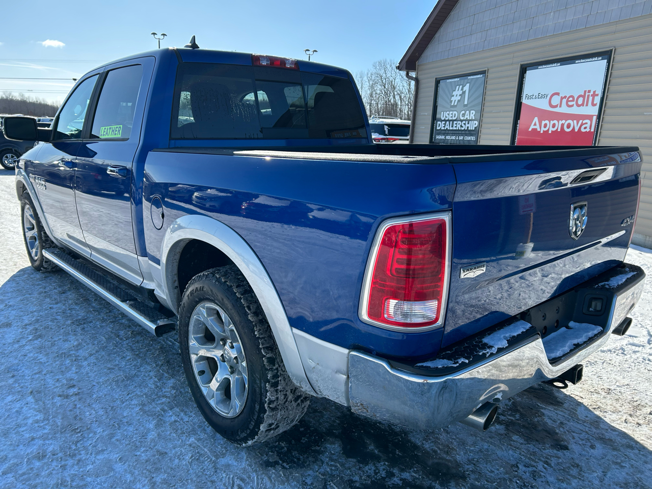 RAM 1500 Laramie Crew Cab SWB 4WD 2015
