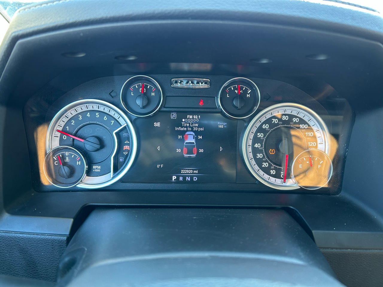 RAM 1500 Laramie Crew Cab SWB 4WD 2015