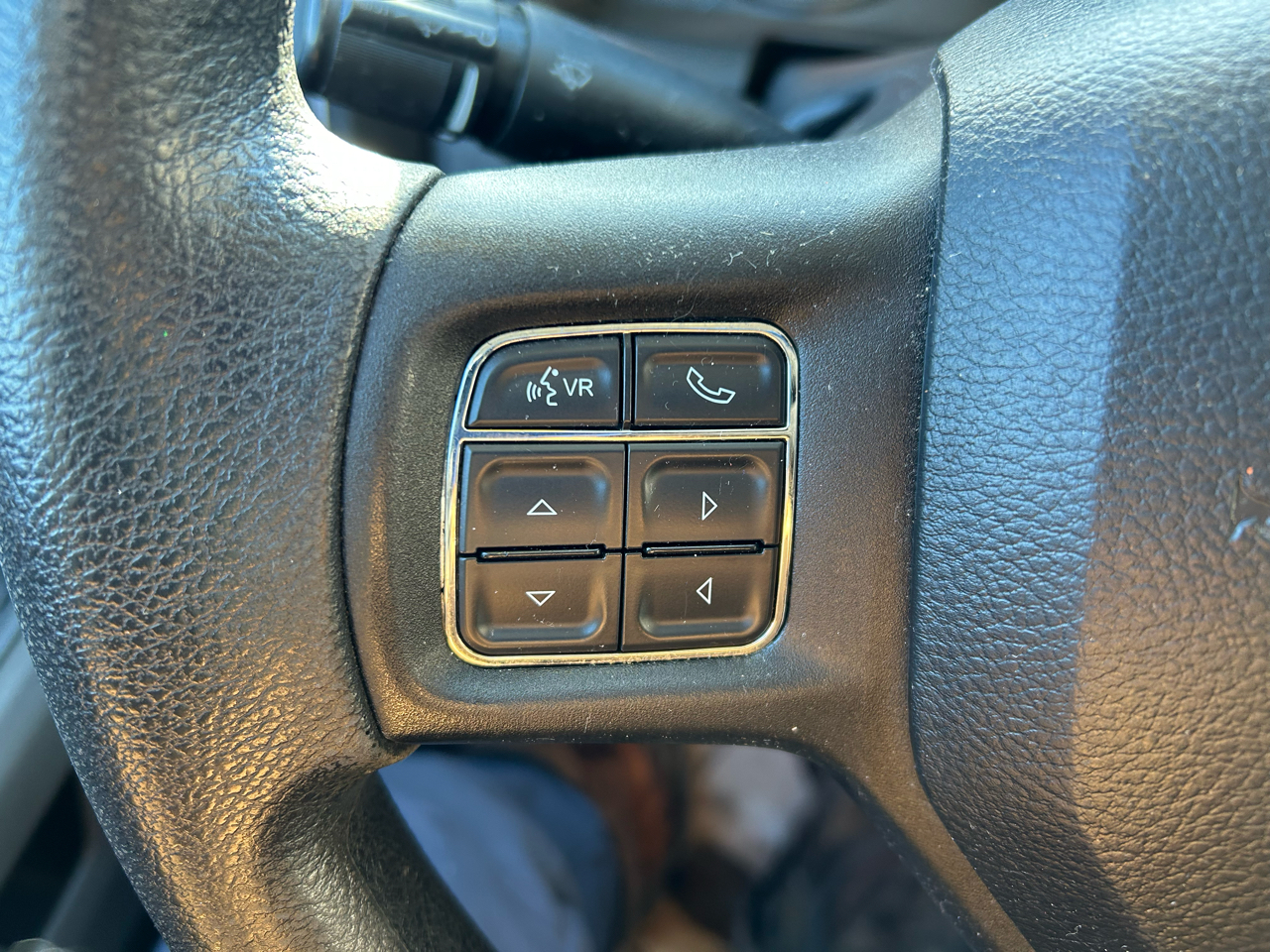 RAM 1500 SLT Quad Cab 4WD 2014