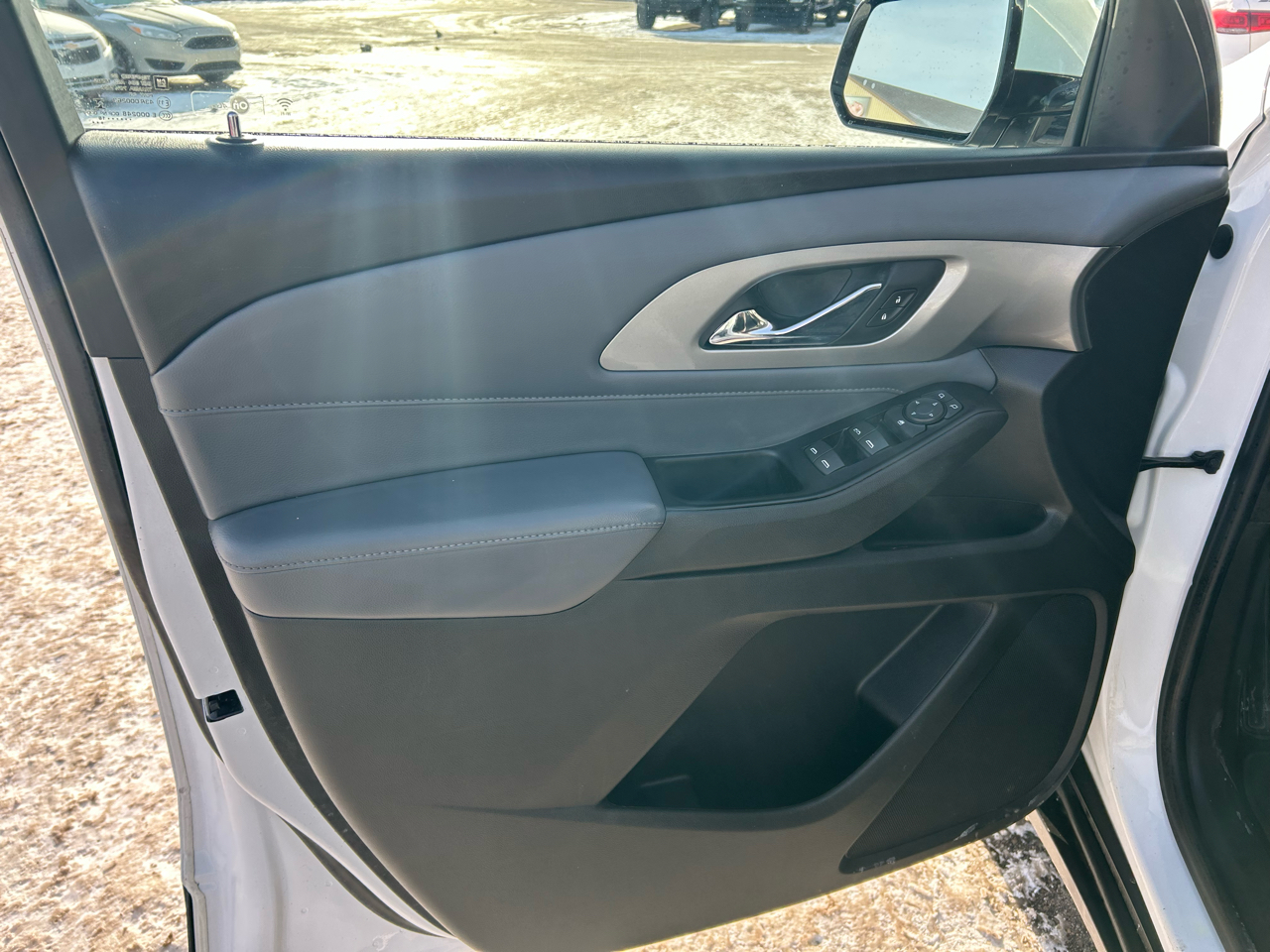 Chevrolet Traverse LT Cloth FWD 2018