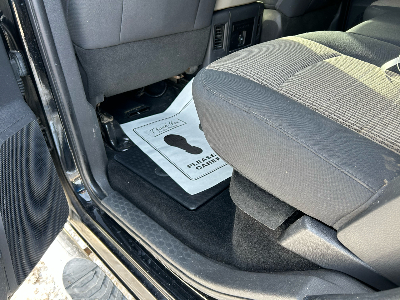 RAM 2500 SLT Crew Cab SWB 4WD 2012