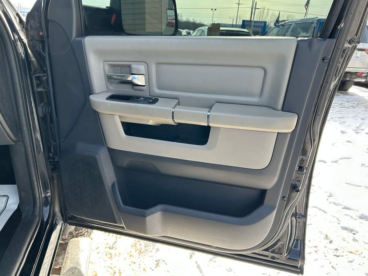 RAM 2500 SLT Crew Cab SWB 4WD 2012