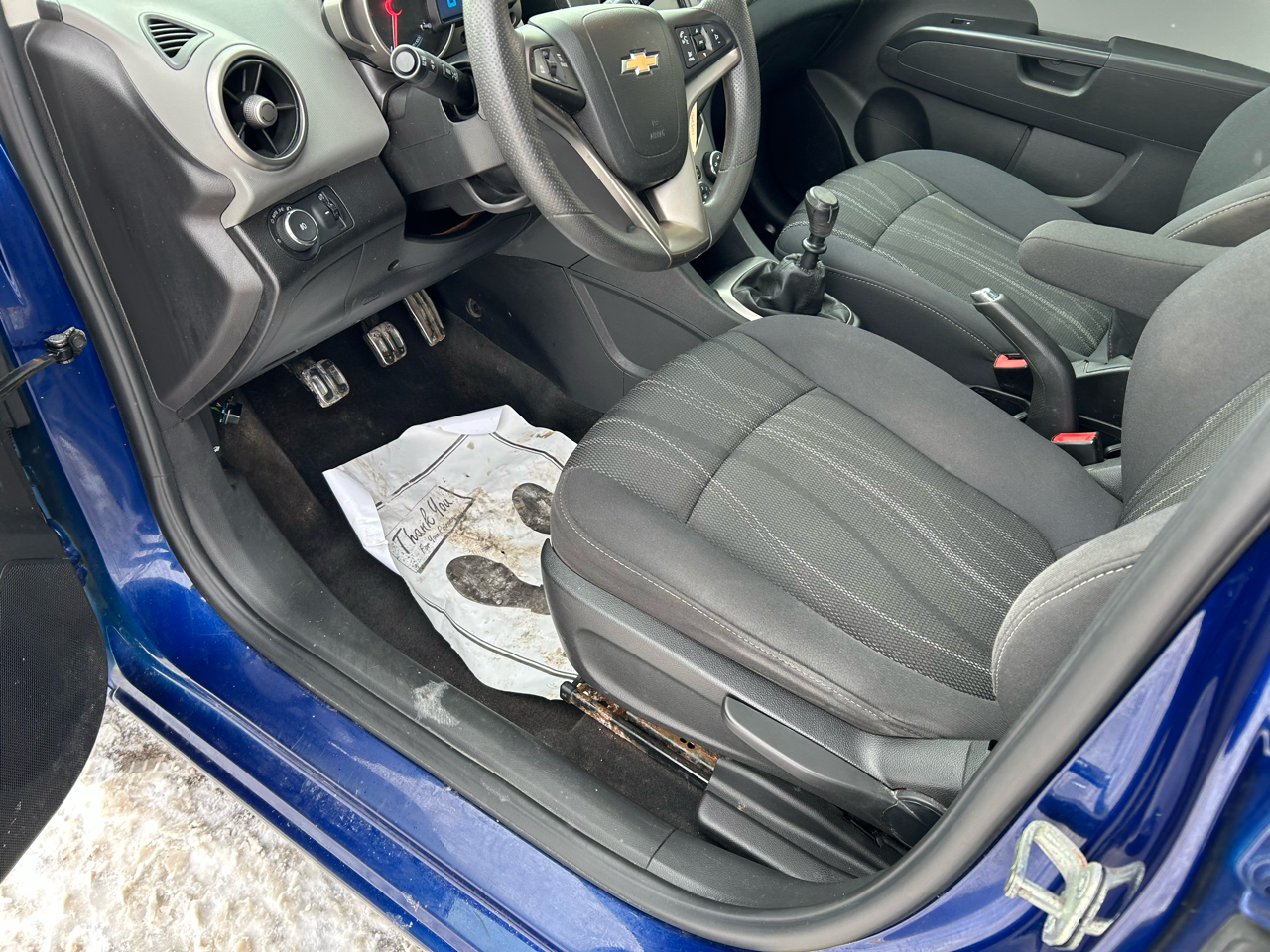 Chevrolet Sonic LT Manual 5-Door 2014