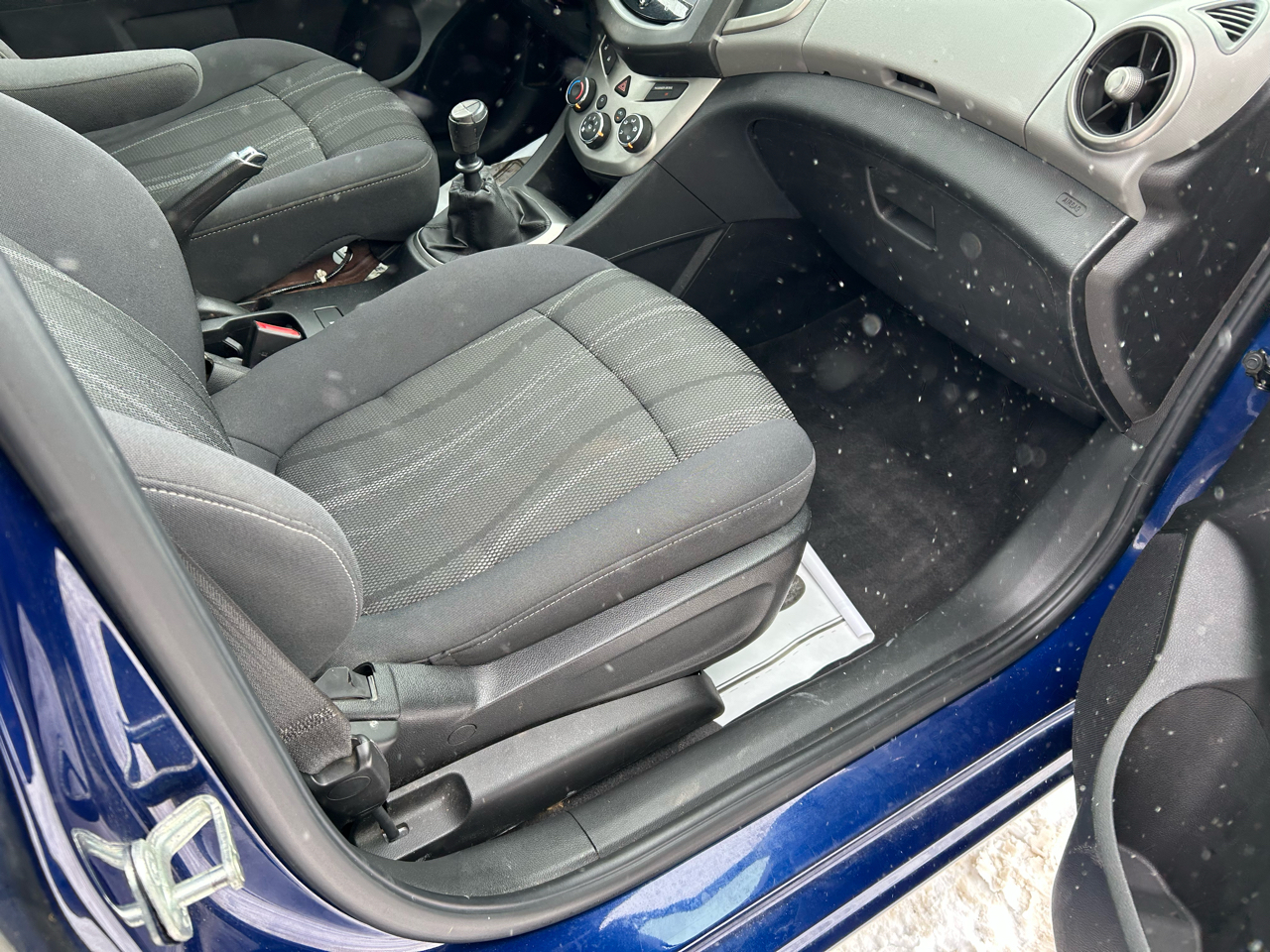 Chevrolet Sonic LT Manual 5-Door 2014