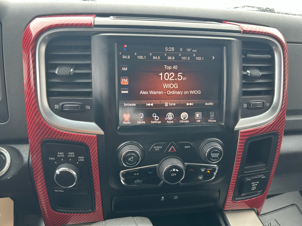 RAM 1500 SLT Quad Cab 4WD 2013