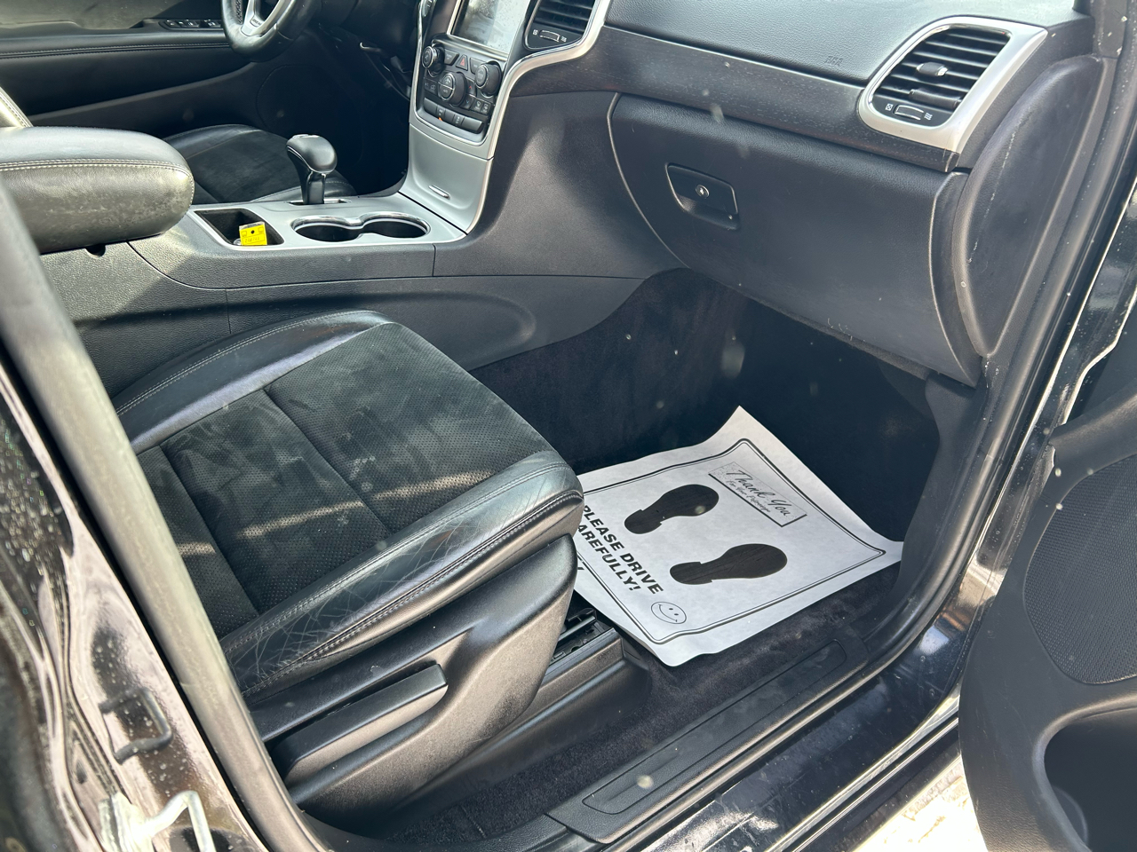 Jeep Grand Cherokee Laredo 4WD 2015