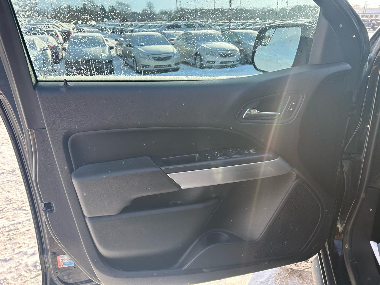 Chevrolet Colorado LT Crew Cab 4WD Short Box 2017