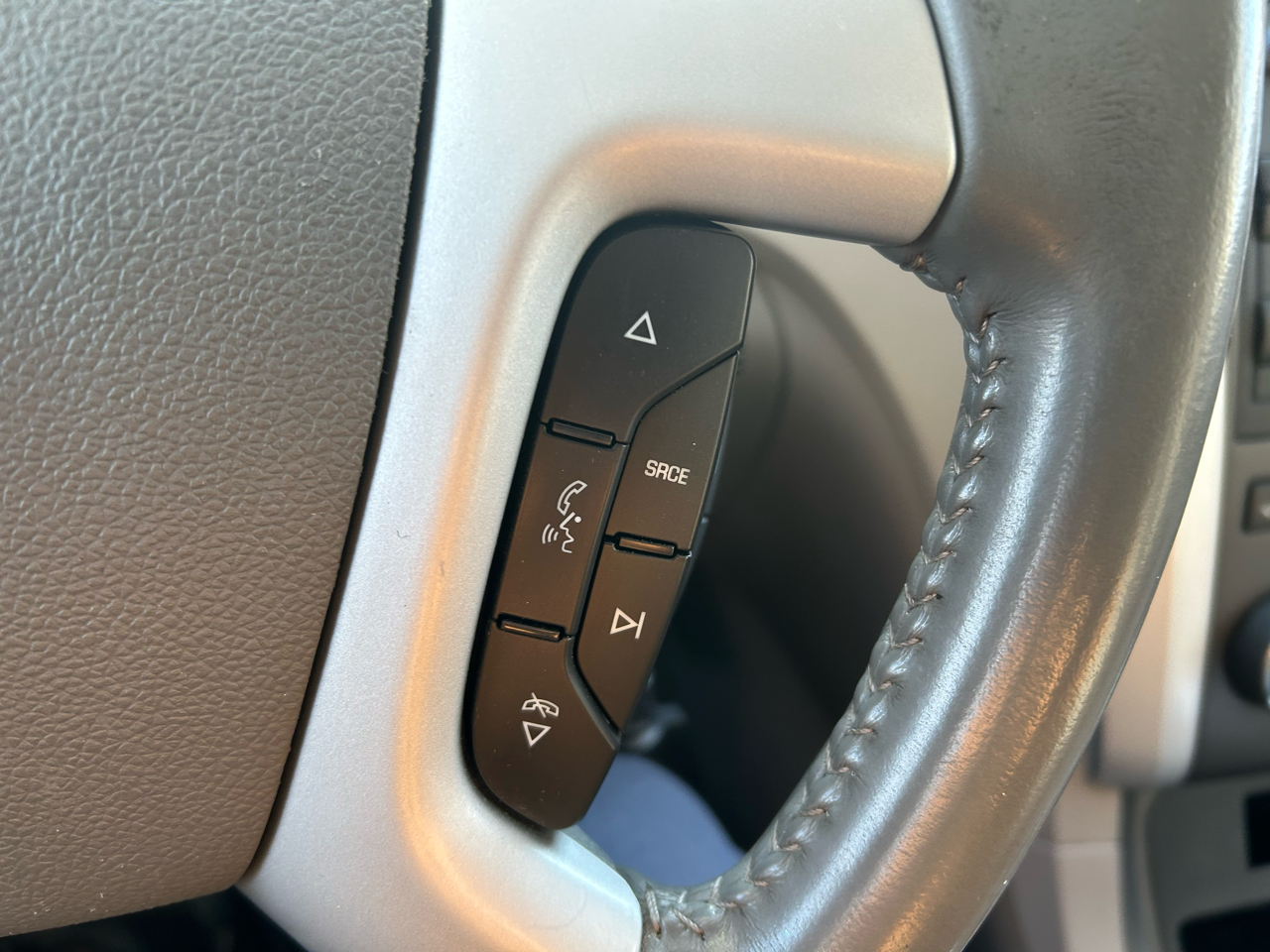 Chevrolet Traverse LT FWD 2012