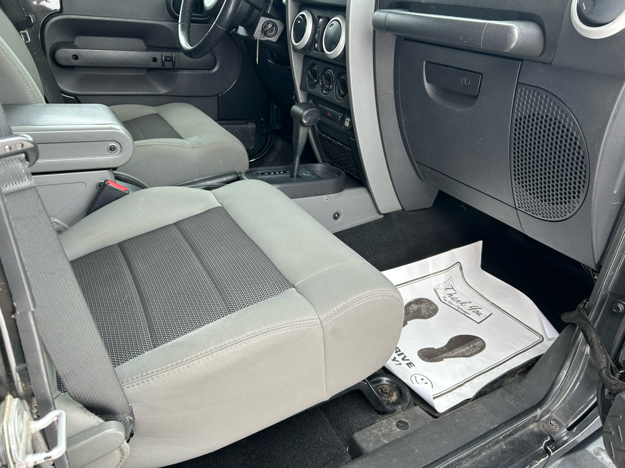 Jeep Wrangler Unlimited Sahara 4WD 2010