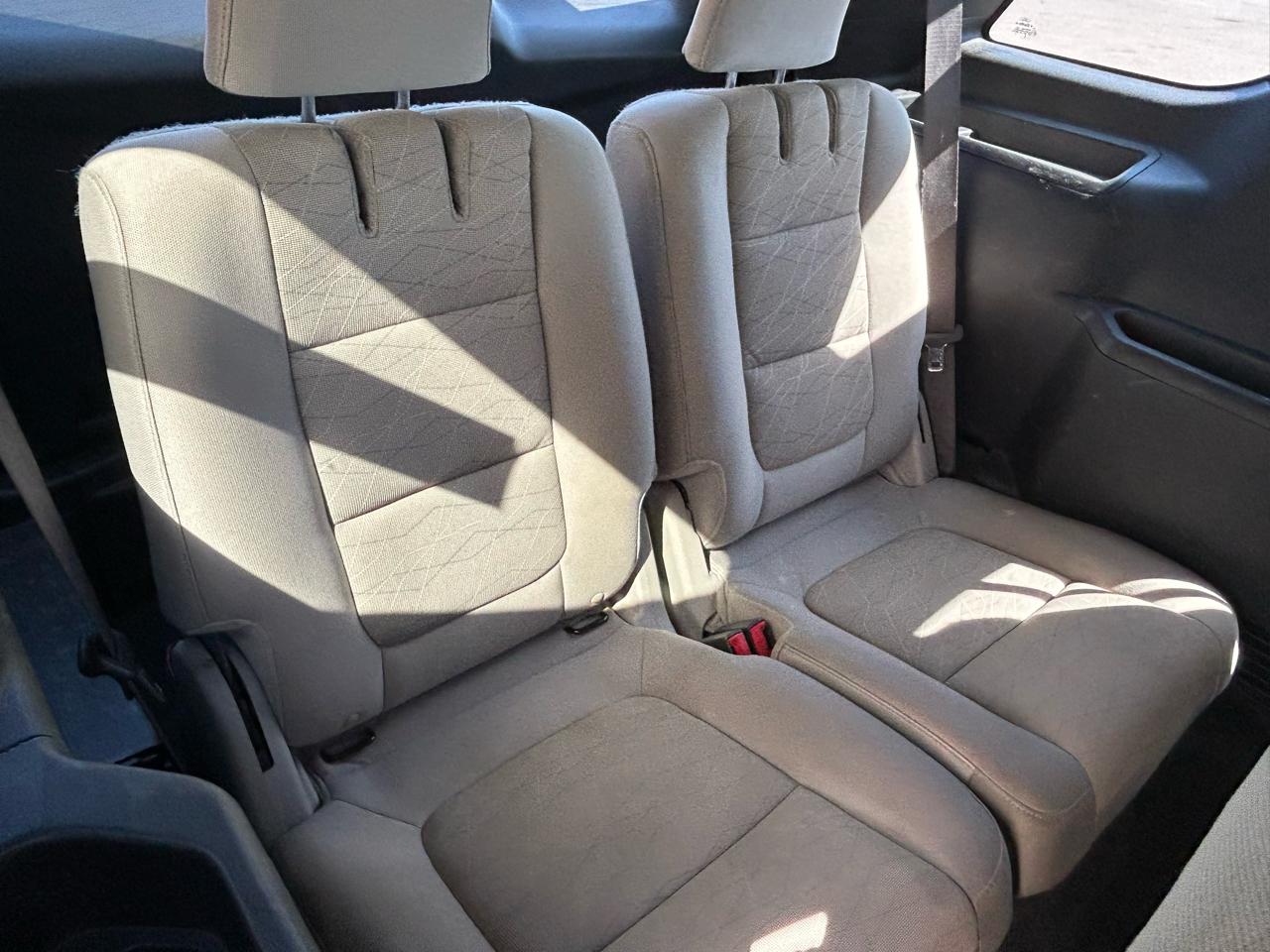 Ford Explorer Base 4WD 2012