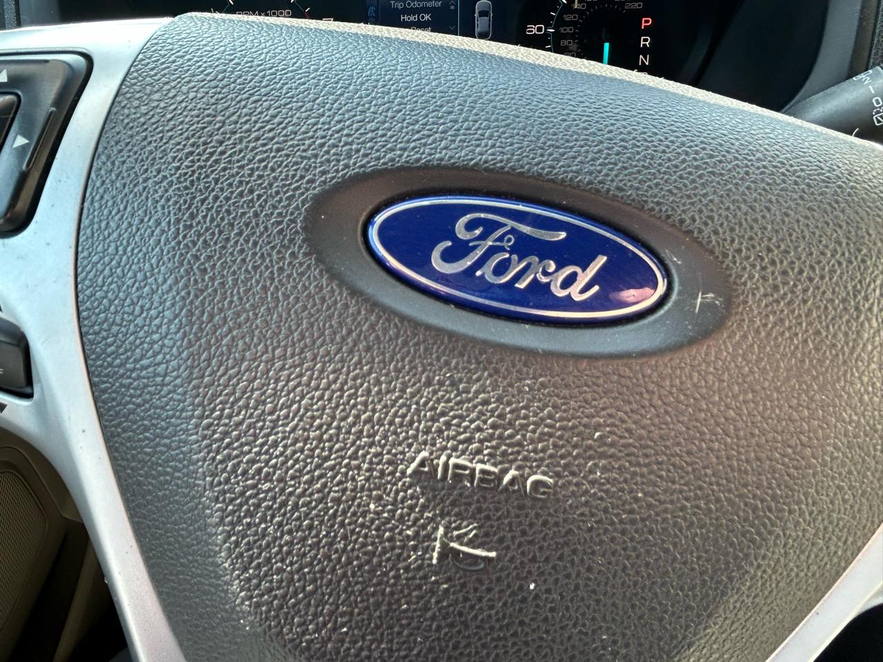 Ford Explorer Base 4WD 2012