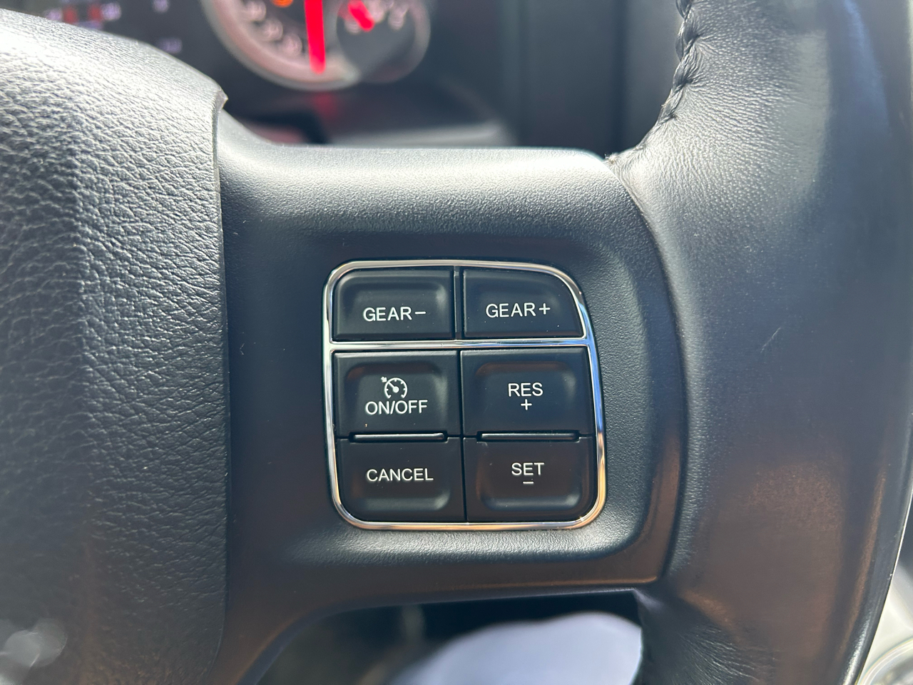 RAM 1500 Sport Crew Cab LWB 4WD 2017