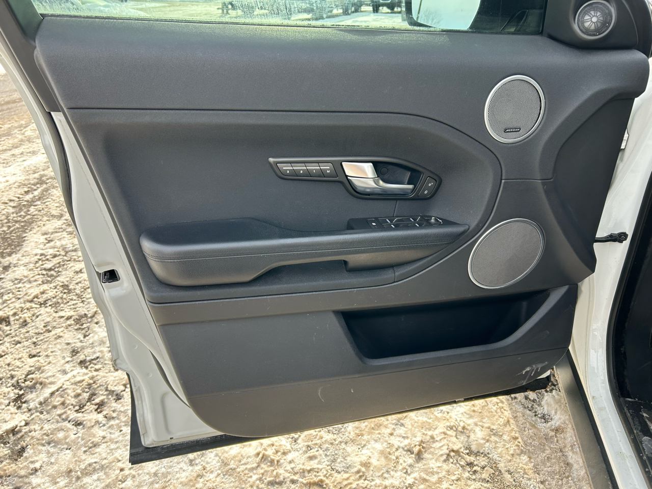 Land Rover Range Rover Evoque Pure Plus 5-Door 2015