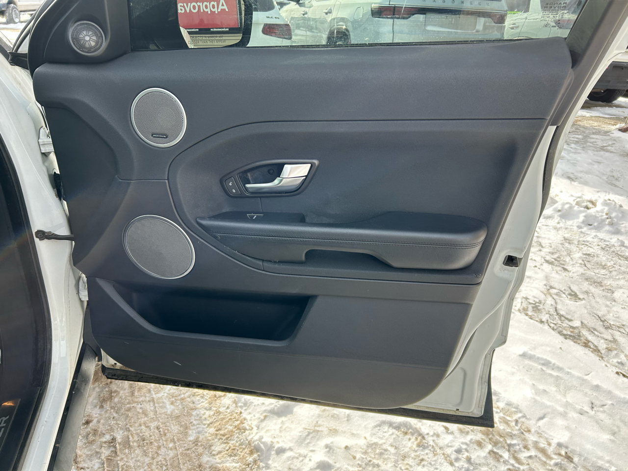 Land Rover Range Rover Evoque Pure Plus 5-Door 2015