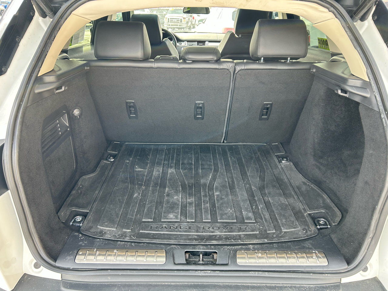 Land Rover Range Rover Evoque Pure Plus 5-Door 2015