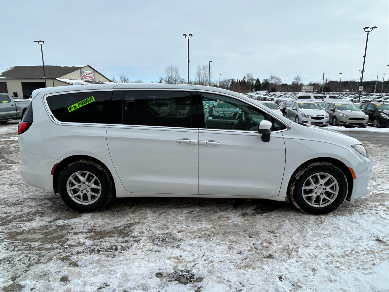 Chrysler Pacifica Touring 2017